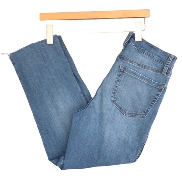 Elle Moss Light Wash Raw Hem Jordan‎ High Waist Straight Cut Denim Jeans - Picture 1 of 15